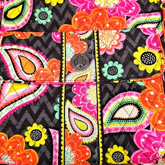 Vera Bradley Quilted Ziggy Zinnia Pattern Women's Cotton Tote Bag - Picture 9 of 11